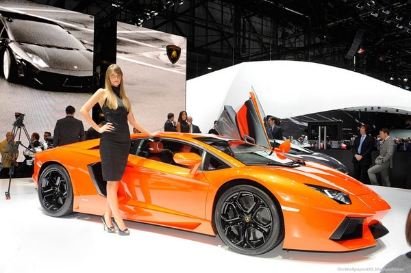 The Lamborghini Aventador - Best Supercar